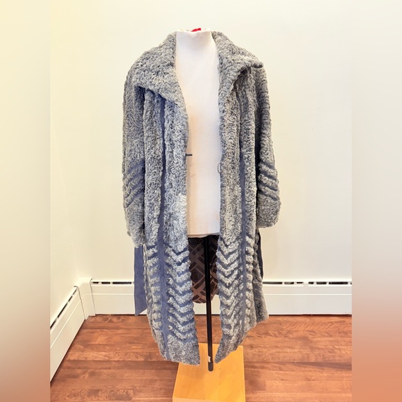 Vintage gray ASTRAKHAN LAMB sheep & Suede coat Jacket with chevron pattern strip - Picture 4 of 16